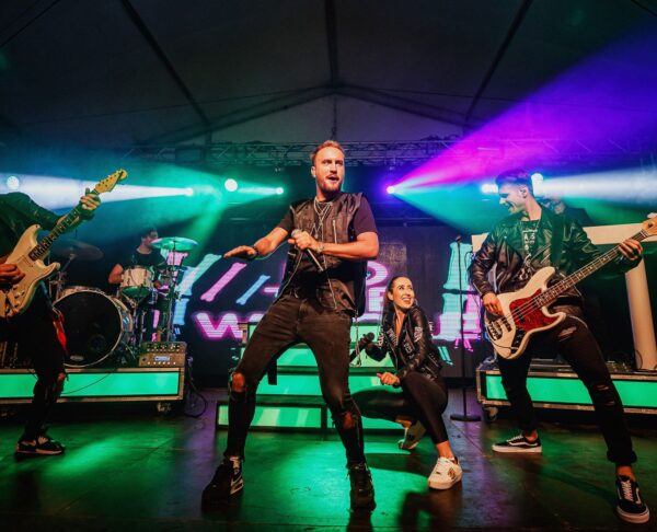 Press pic boomerang Boomerang